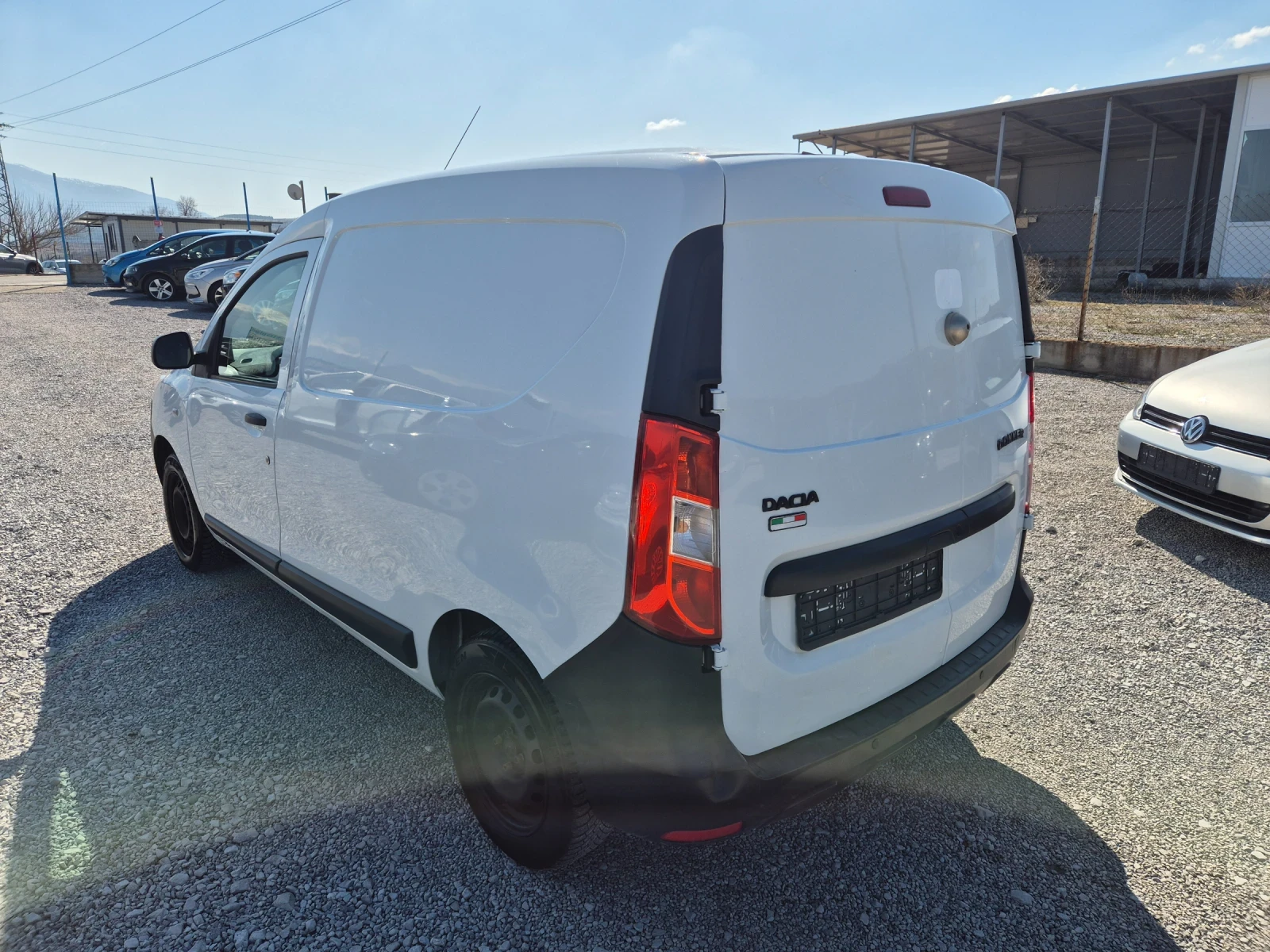 Dacia Dokker 1.6 ГАЗ - изображение 2