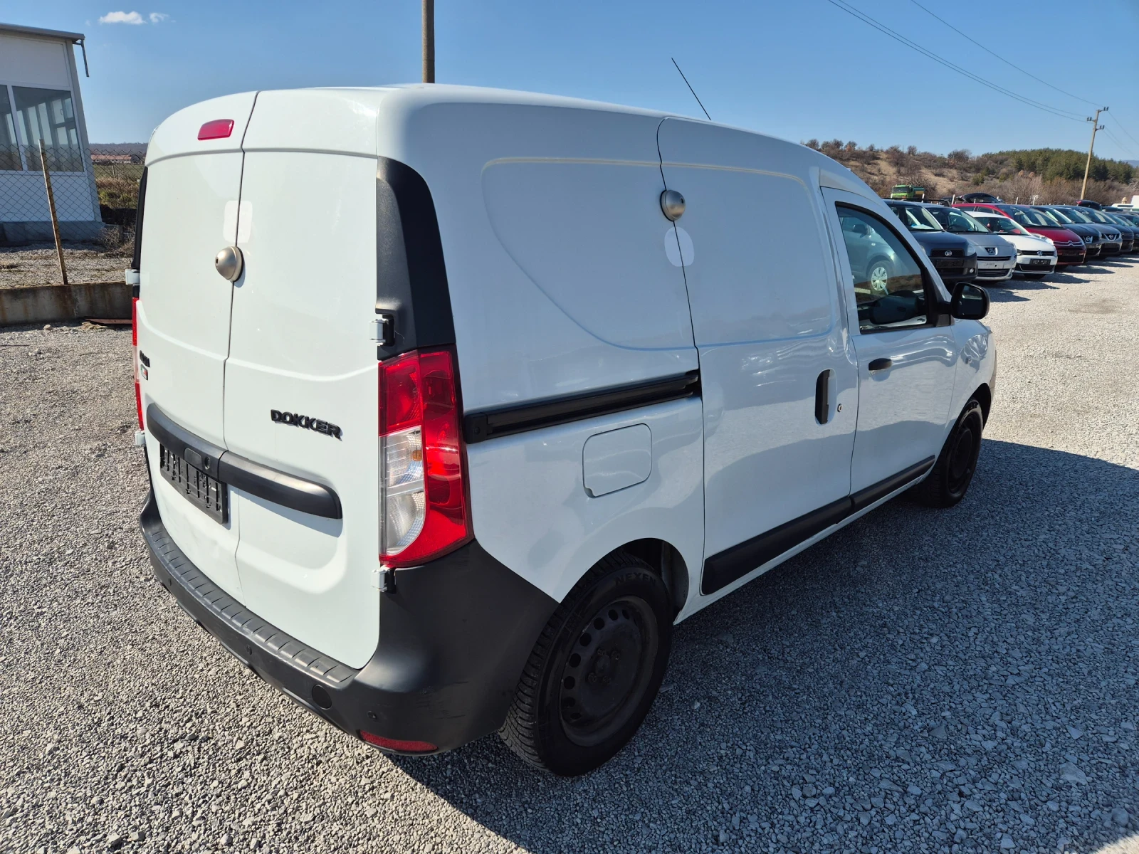Dacia Dokker 1.6 ГАЗ - изображение 3