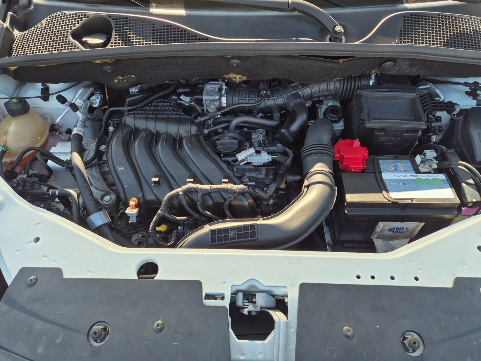 Dacia Dokker 1.6 ГАЗ - изображение 9