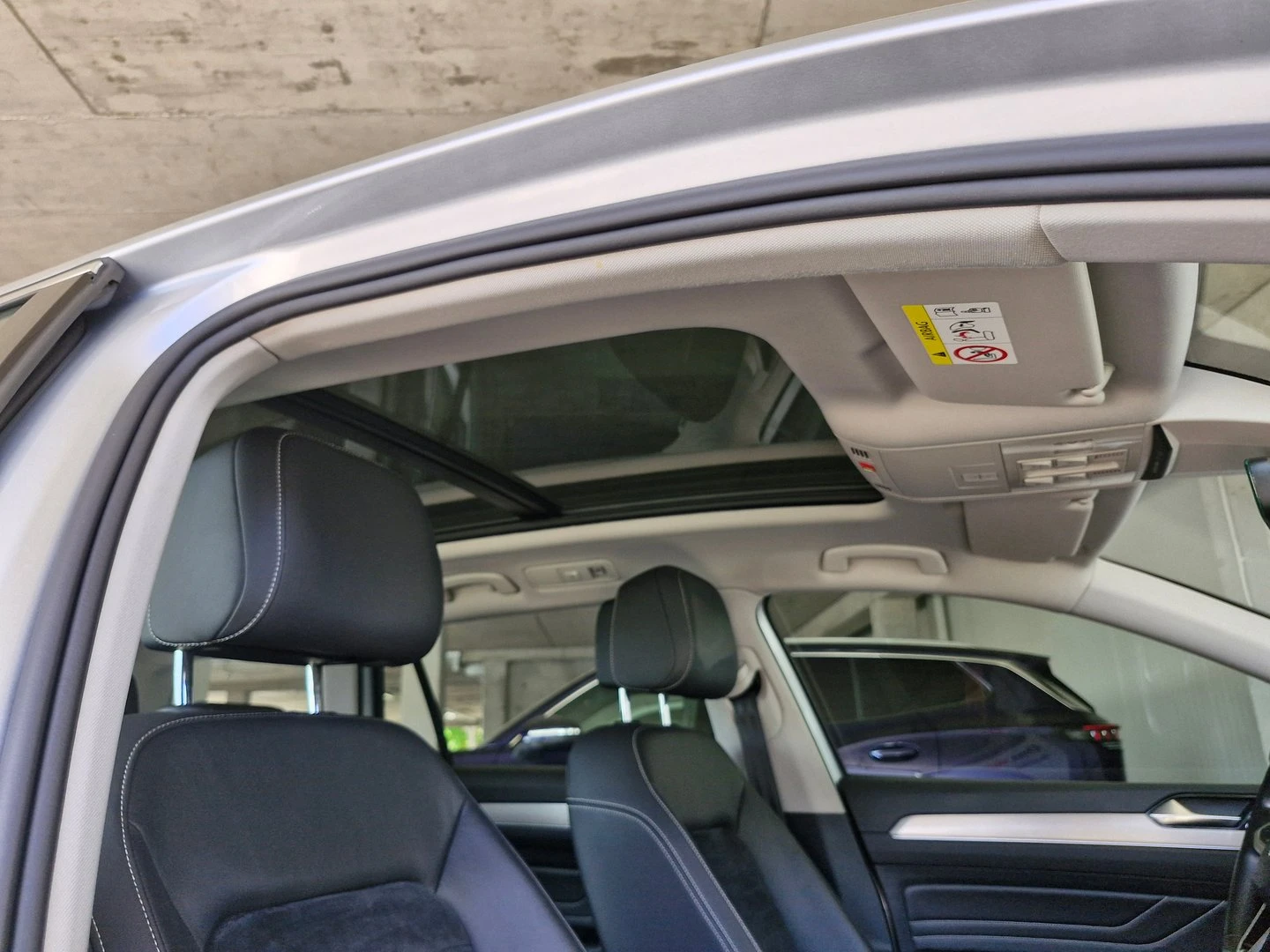 VW Passat Elegance 2.0 TDI SCR | Mobile.bg — изображение 14