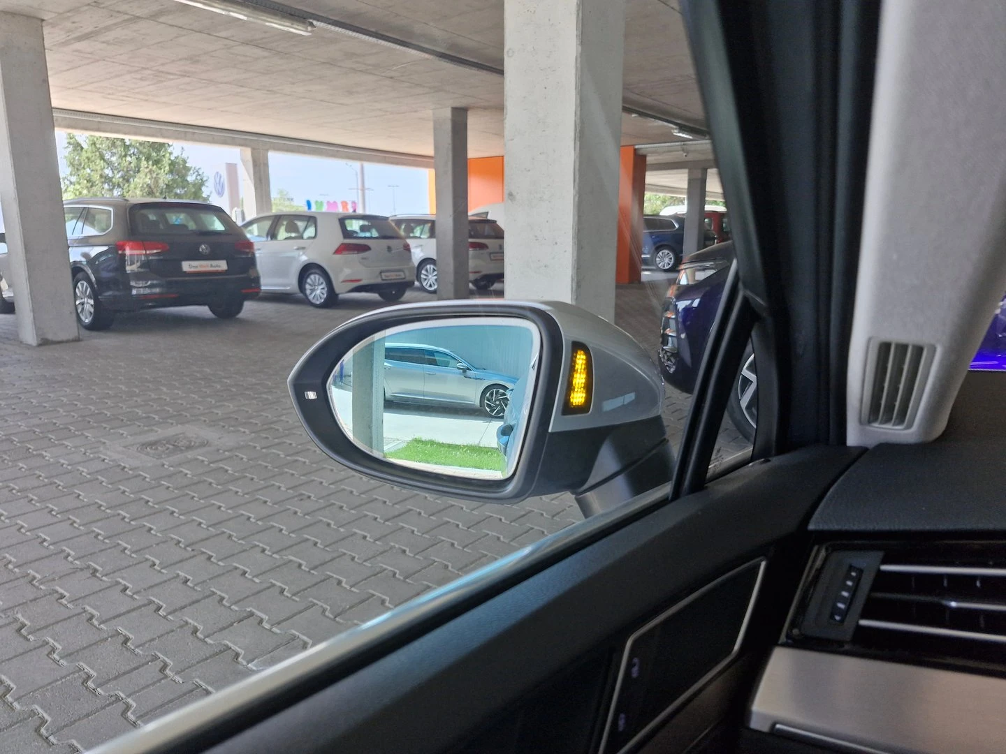 VW Passat Elegance 2.0 TDI SCR | Mobile.bg � ����������� 10