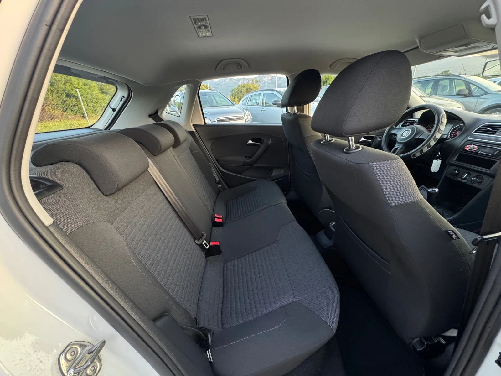 VW Polo 2012 ИТАЛИЯ НАПЪЛНО ОБСЛУЖЕН | Mobile.bg — изображение 14