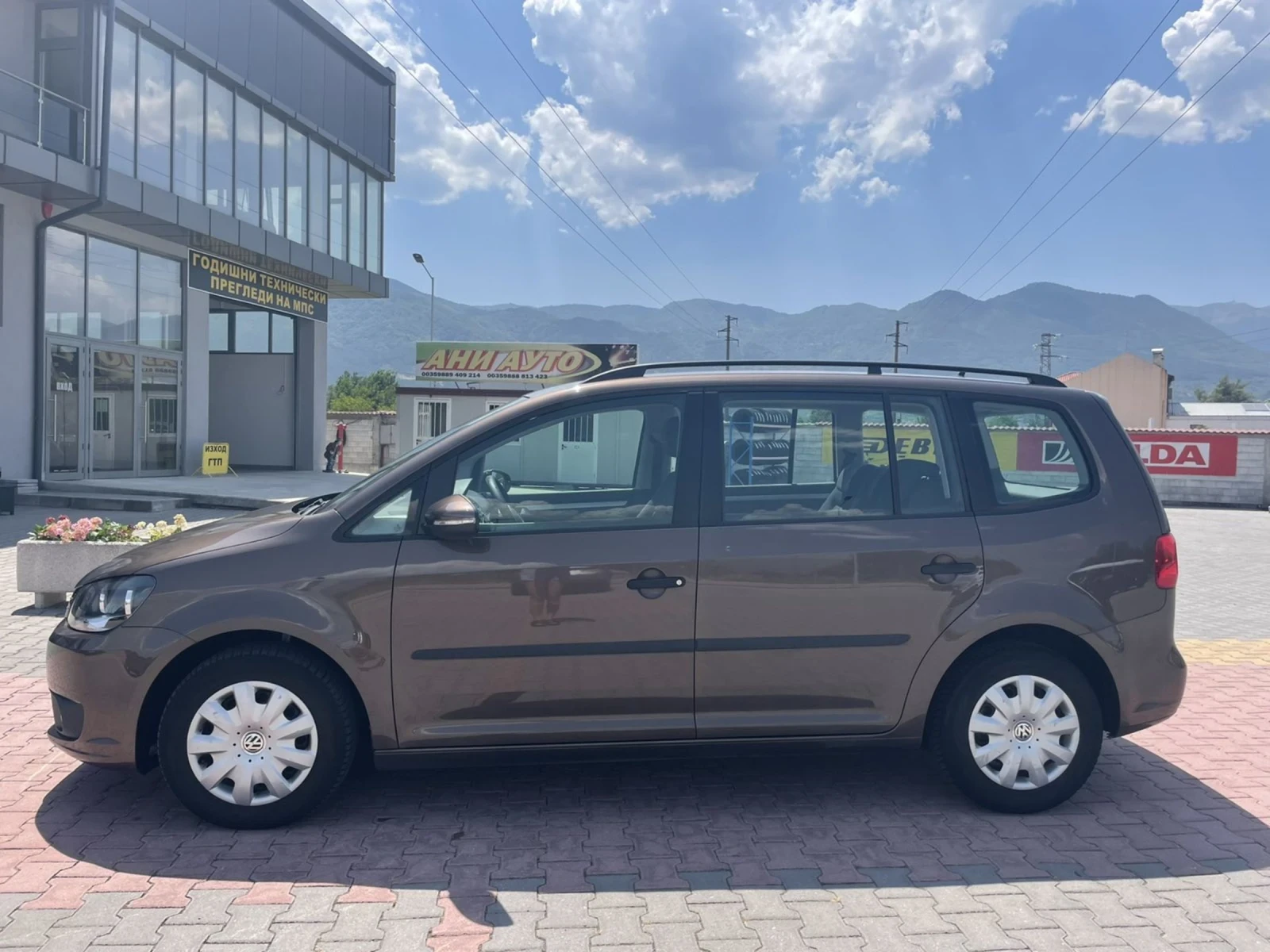 VW Touran 1.6 TDI  - изображение 2