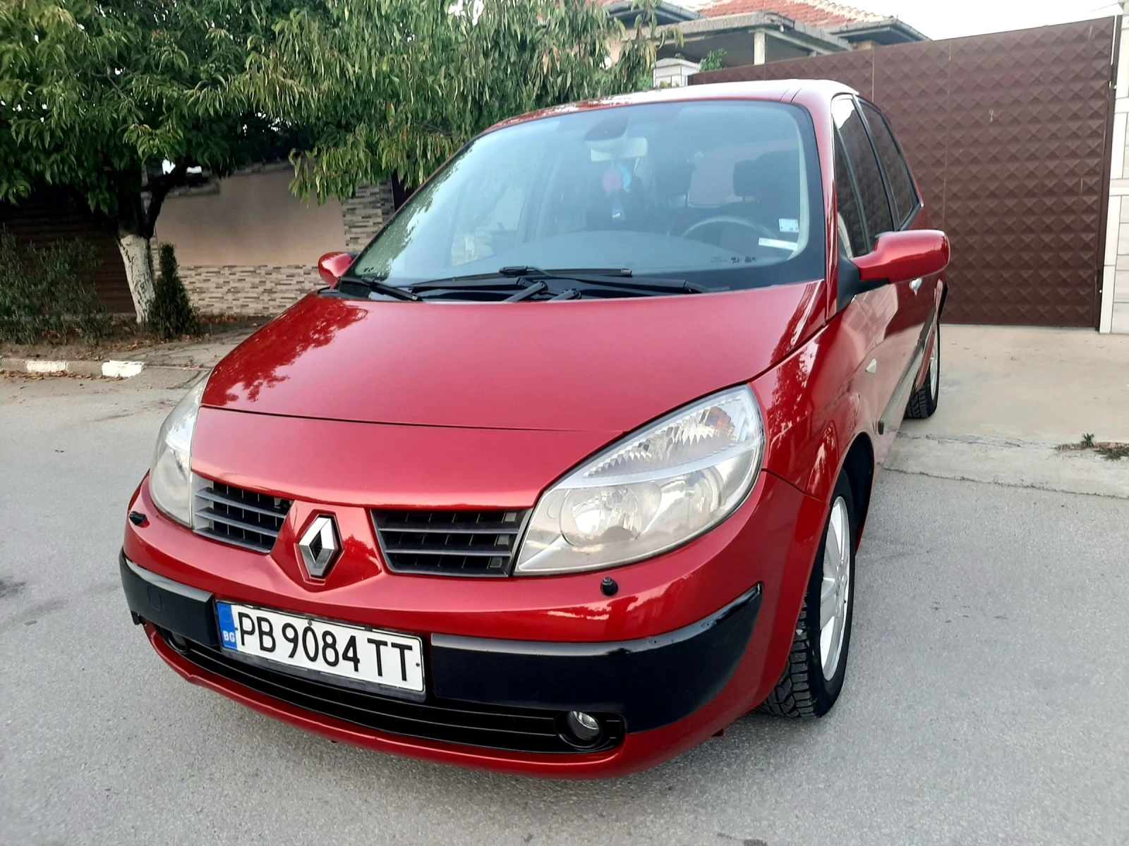 Renault Scenic 1.6i+ КЛИМА.ГАЗ. БЕНЗИН. 6скорости. 2007г. - изображение 7