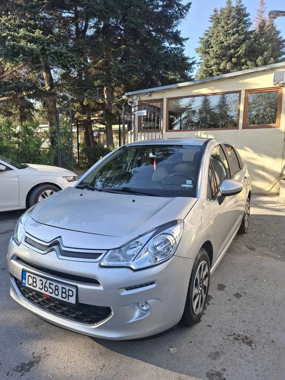 Citroen C3 1.2 euro 6 46600km - изображение 2