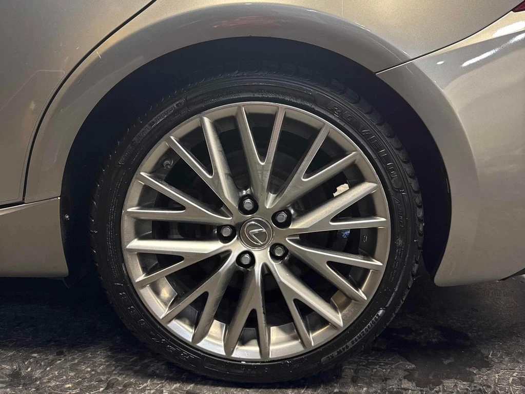 Lexus IS * 300 * CARFAX * БЕЗ ПЪРВОНАЧАЛНА ВНОСКА - изображение 10