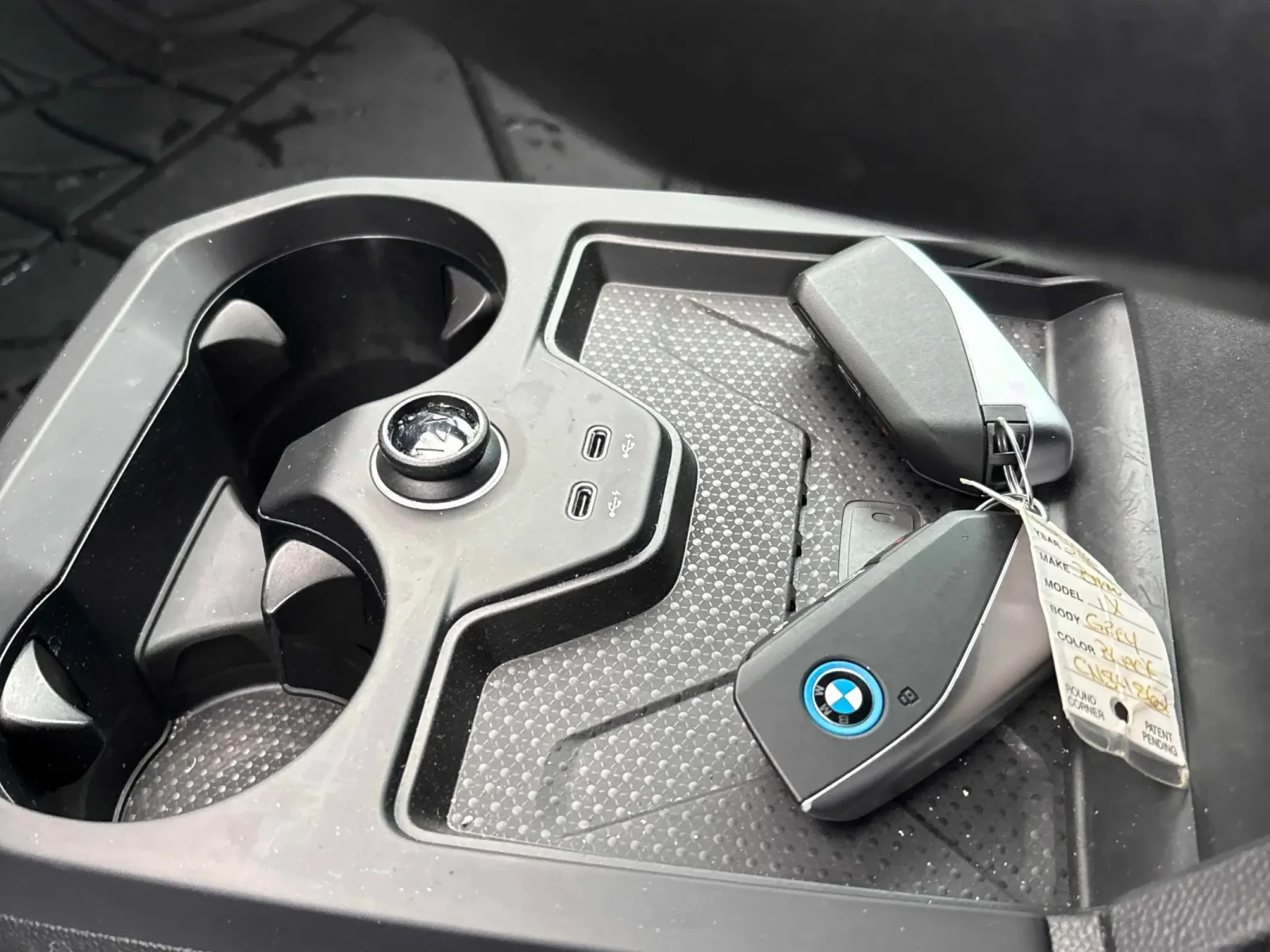 BMW iX * xDrive40 * CARFAX * HARMAN KARDON * KEYLESS *  | Mobile.bg � ����������� 11