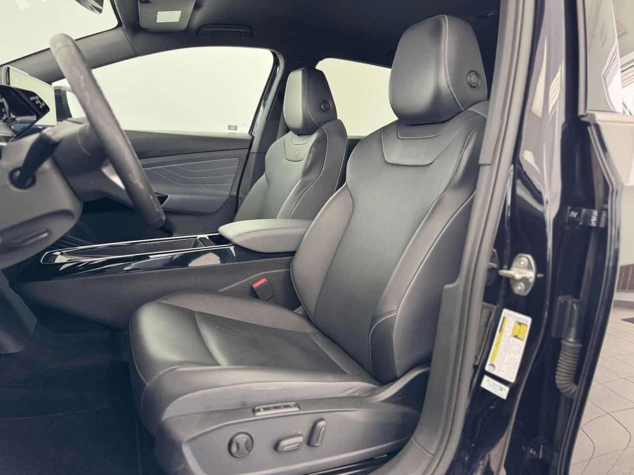 VW ID.4  | Pro RWD | 360 | ������ | ������� | CARFAX | Mobile.bg � ����������� 11