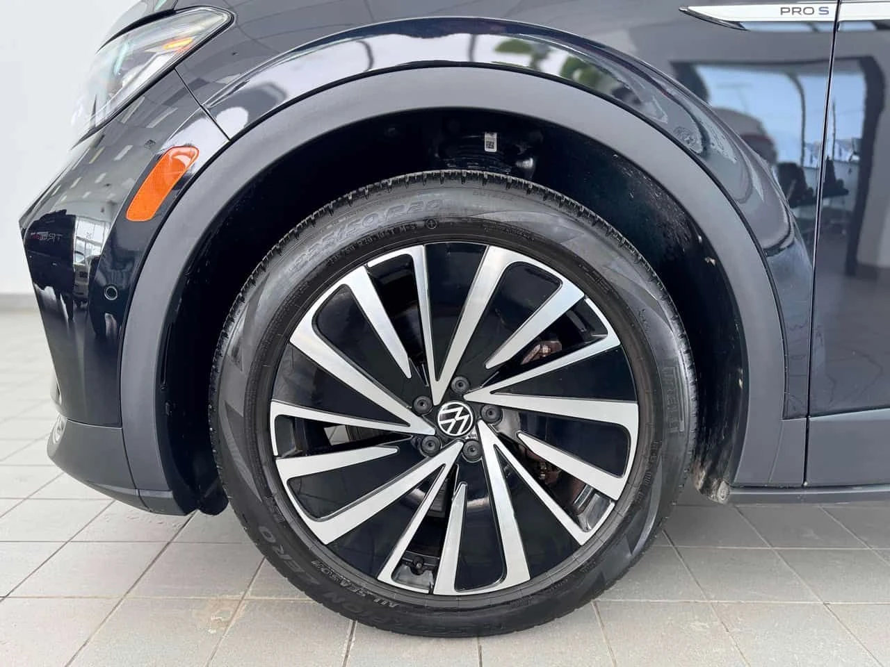 VW ID.4  | Pro RWD | 360 | памети | амбиент | CARFAX - изображение 7