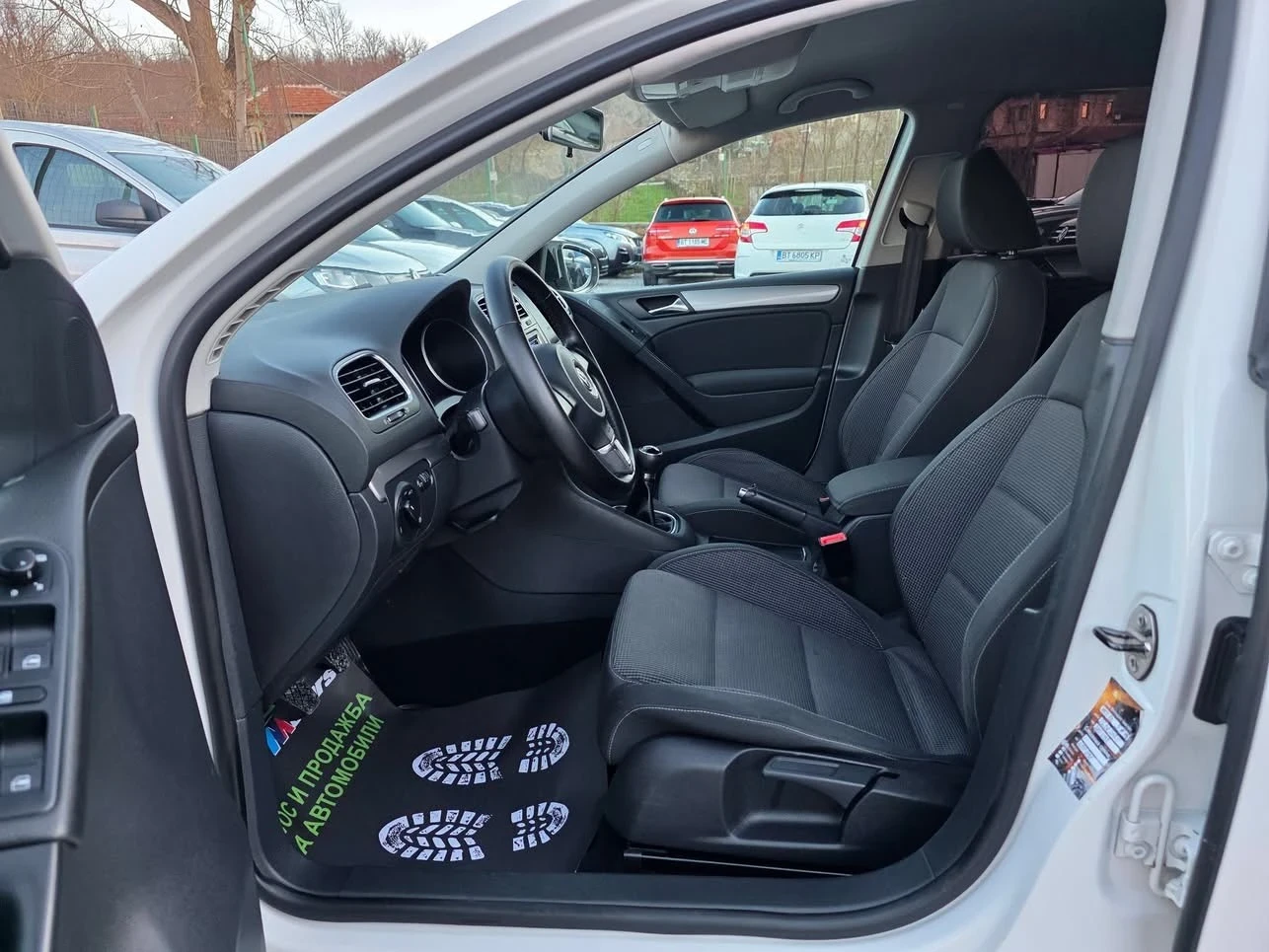 VW Golf 1.6TDI 105K.C. / КЛИМАТИК / НАПЪЛНО ОБСЛУЖЕН - изображение 8