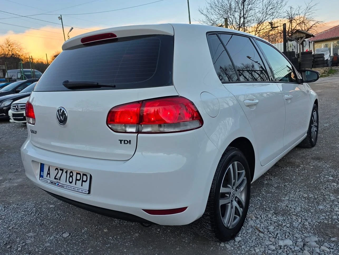 VW Golf 1.6TDI 105K.C. / КЛИМАТИК / НАПЪЛНО ОБСЛУЖЕН - изображение 4