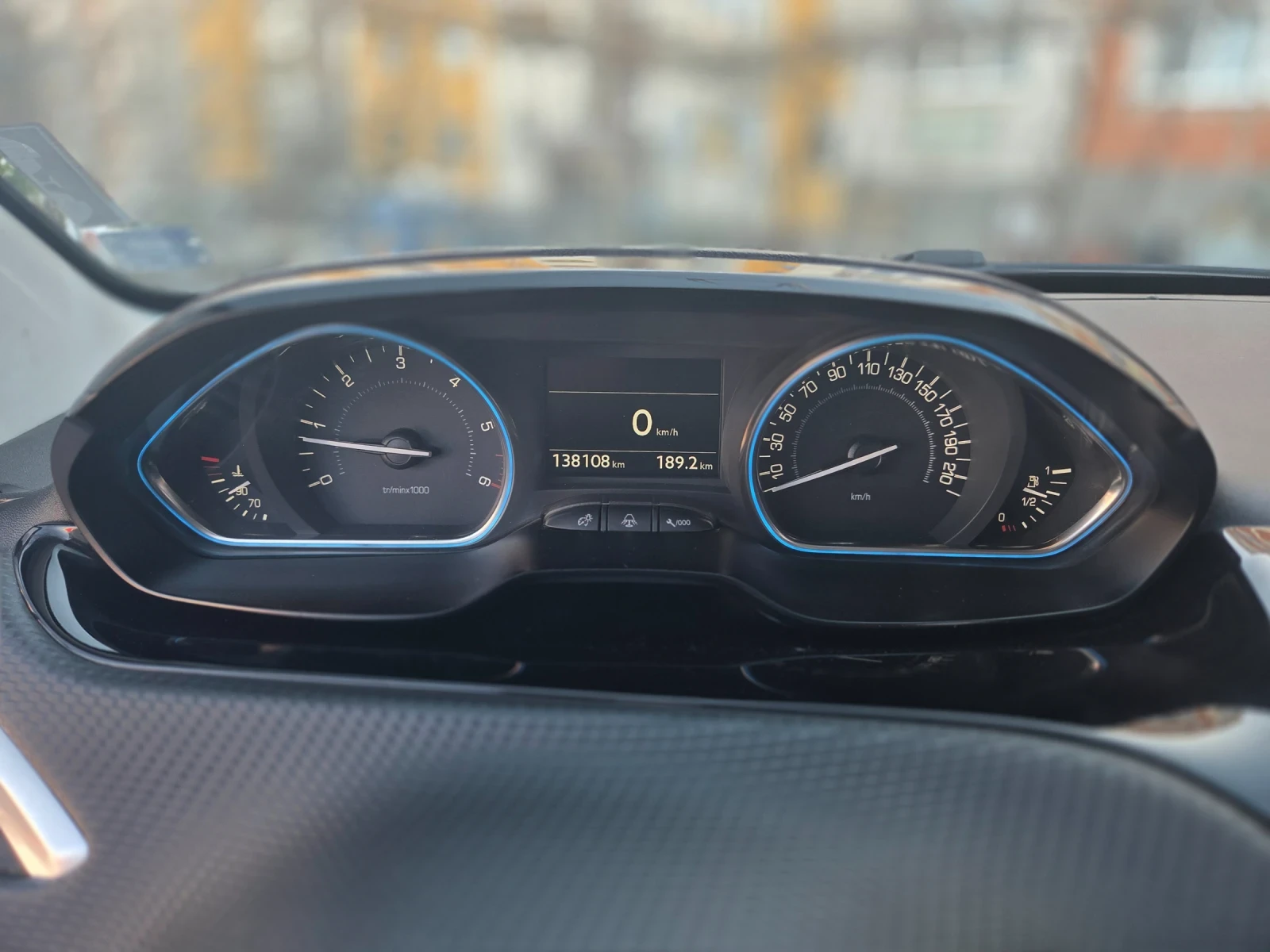 Peugeot 2008, снимка 13 - Автомобили и джипове - 53825242