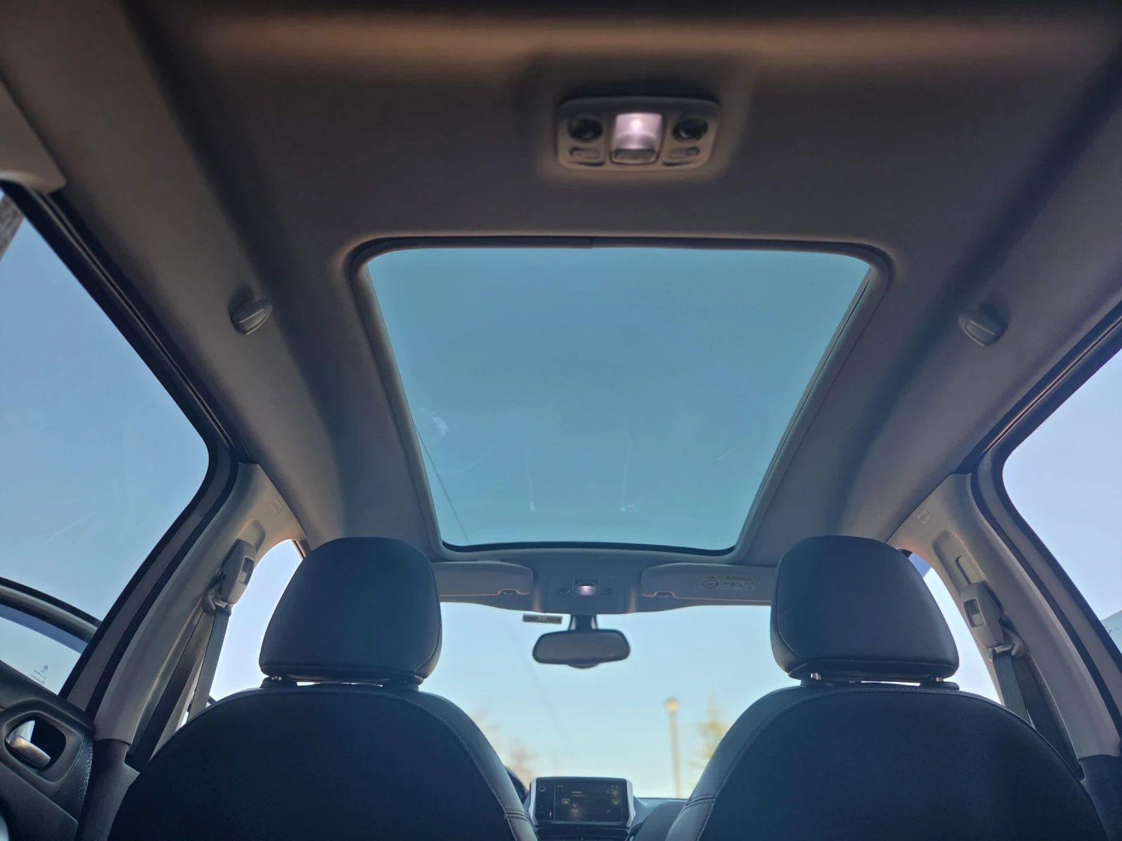 Peugeot 2008, снимка 14 - Автомобили и джипове - 53825242