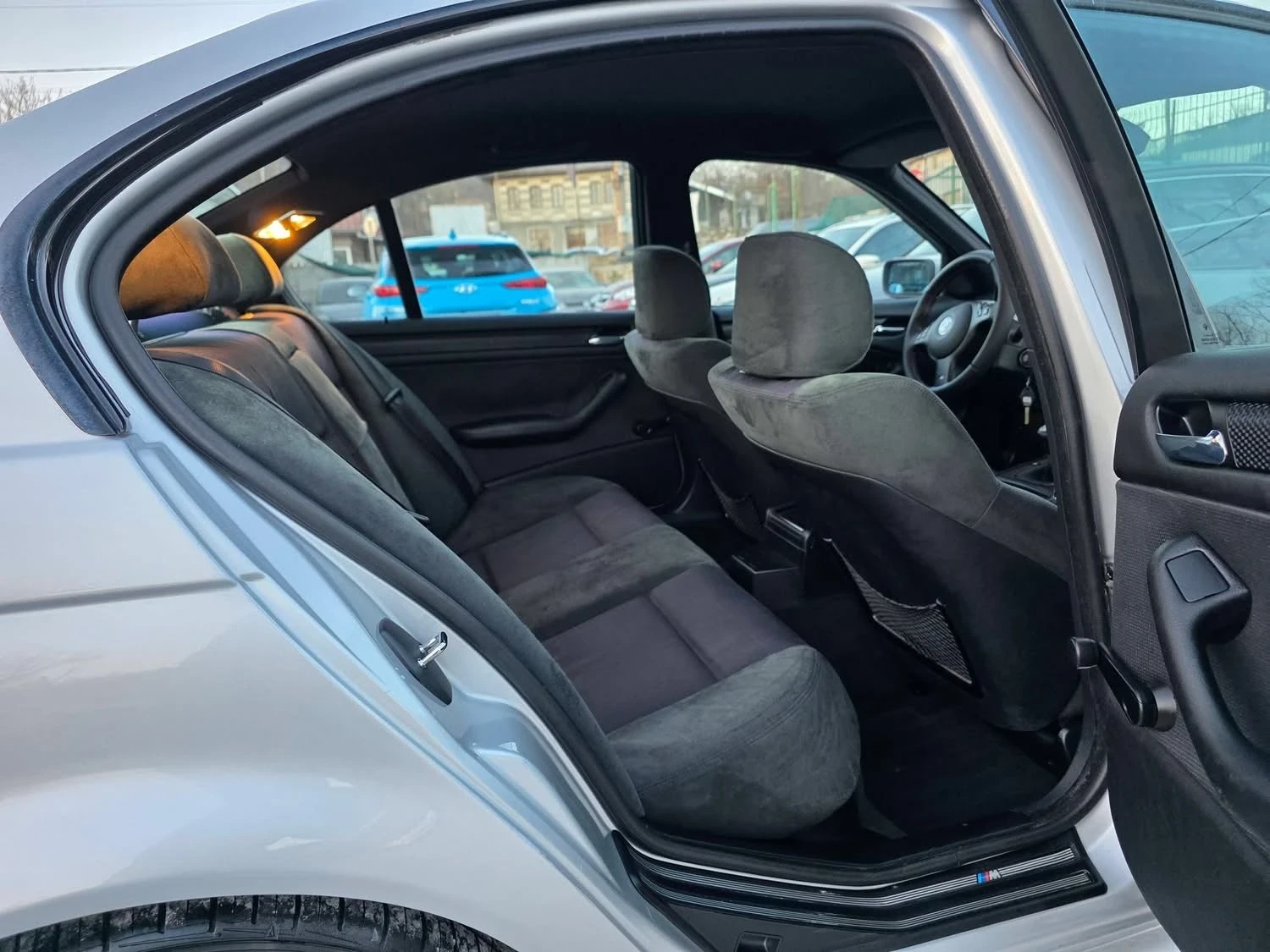 BMW 320 2.0D 150K.C. ФЕЙС/М-ПАКЕТ/КСЕНОН/КЛИМАТРОНИК / , снимка 9 - Автомобили и джипове - 53833567