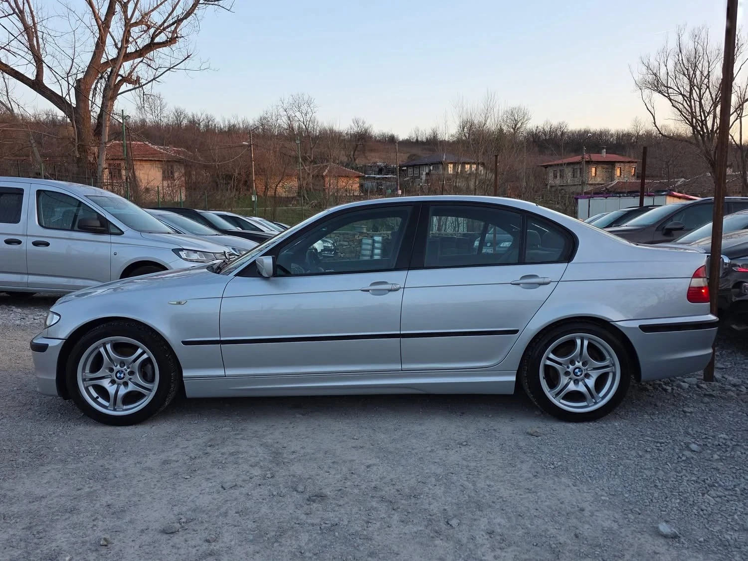 BMW 320 2.0D 150K.C. ФЕЙС/М-ПАКЕТ/КСЕНОН/КЛИМАТРОНИК / , снимка 5 - Автомобили и джипове - 53833567