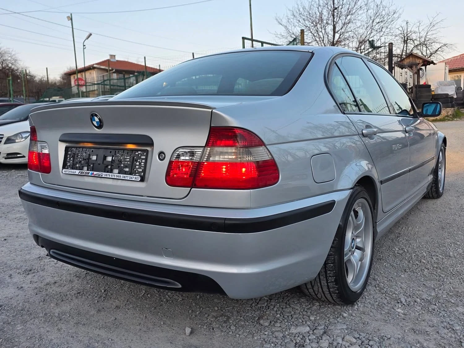 BMW 320 2.0D 150K.C. ФЕЙС/М-ПАКЕТ/КСЕНОН/КЛИМАТРОНИК / , снимка 4 - Автомобили и джипове - 53833567