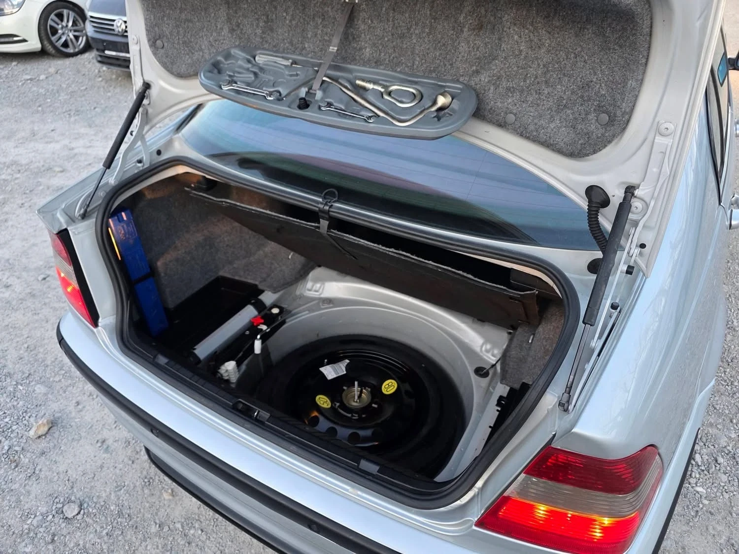 BMW 320 2.0D 150K.C. ФЕЙС/М-ПАКЕТ/КСЕНОН/КЛИМАТРОНИК / , снимка 14 - Автомобили и джипове - 53833567