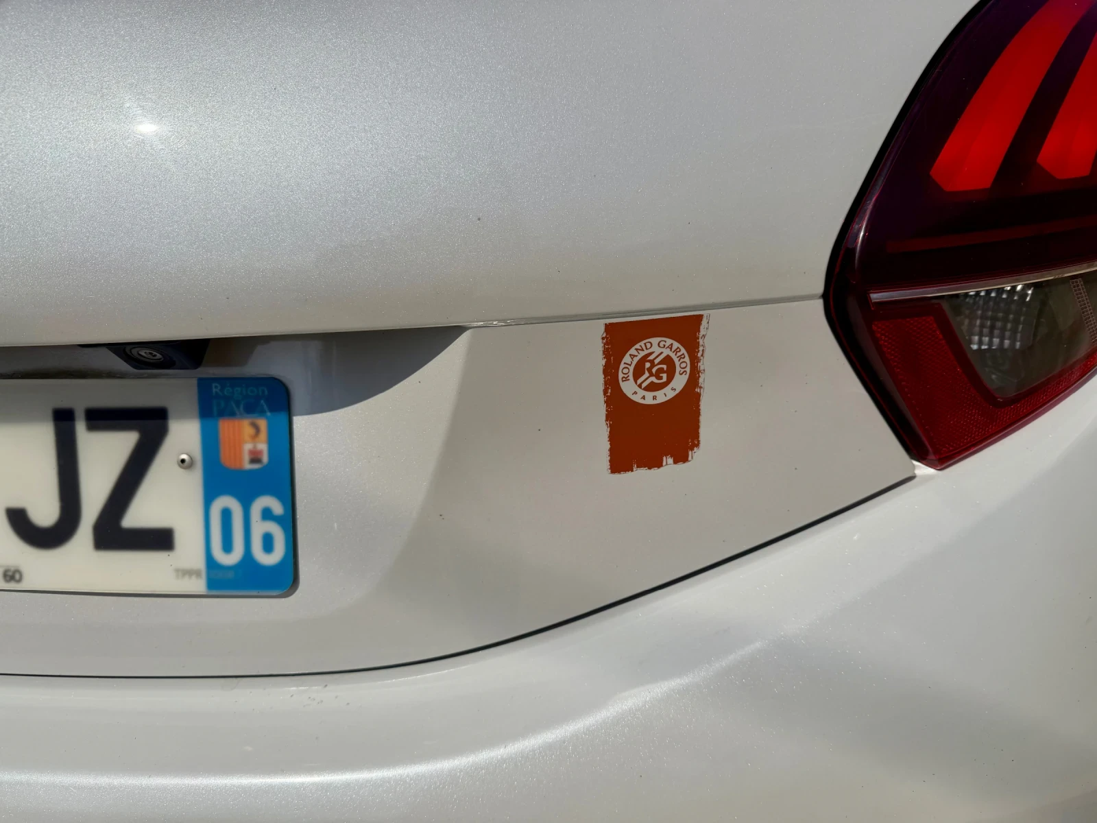 Peugeot 208 110hp Turbo Rolland Garros EURO6, снимка 12 - Автомобили и джипове - 53873001