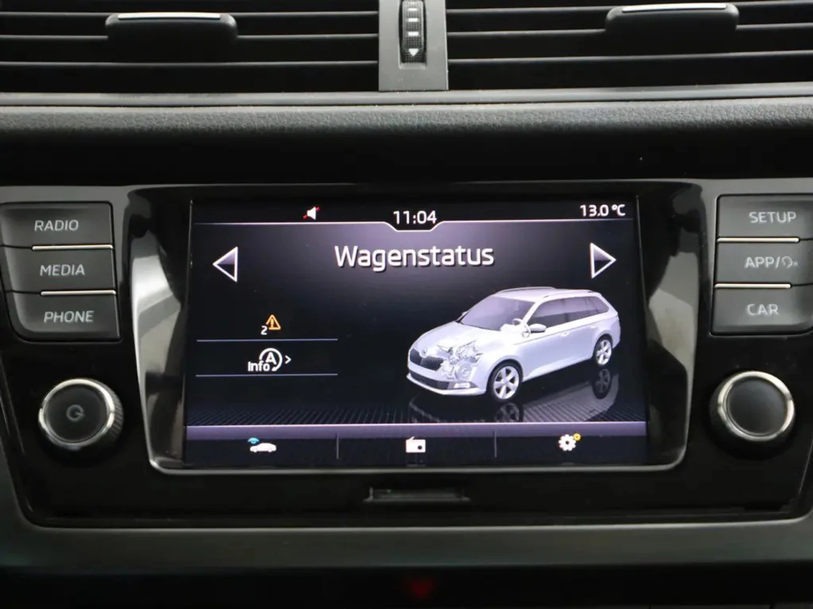 Skoda Fabia Combi 1.0 TSI Business, снимка 10 - Автомобили и джипове - 54331804