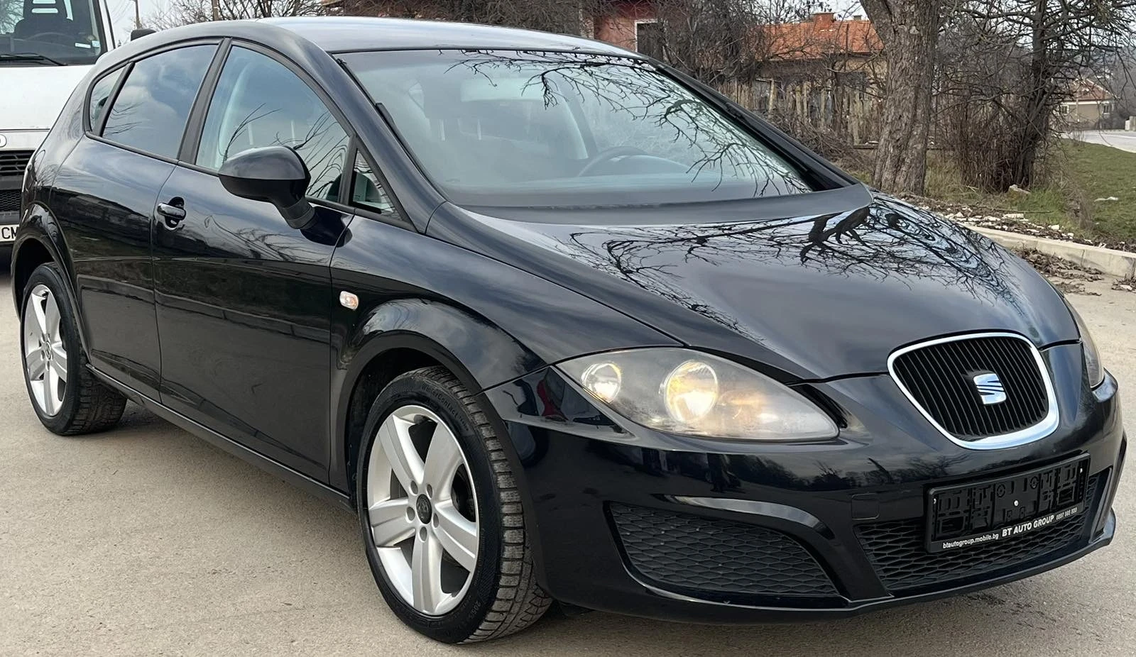 Seat Leon 1.4i , снимка 2 - Автомобили и джипове - 54430531