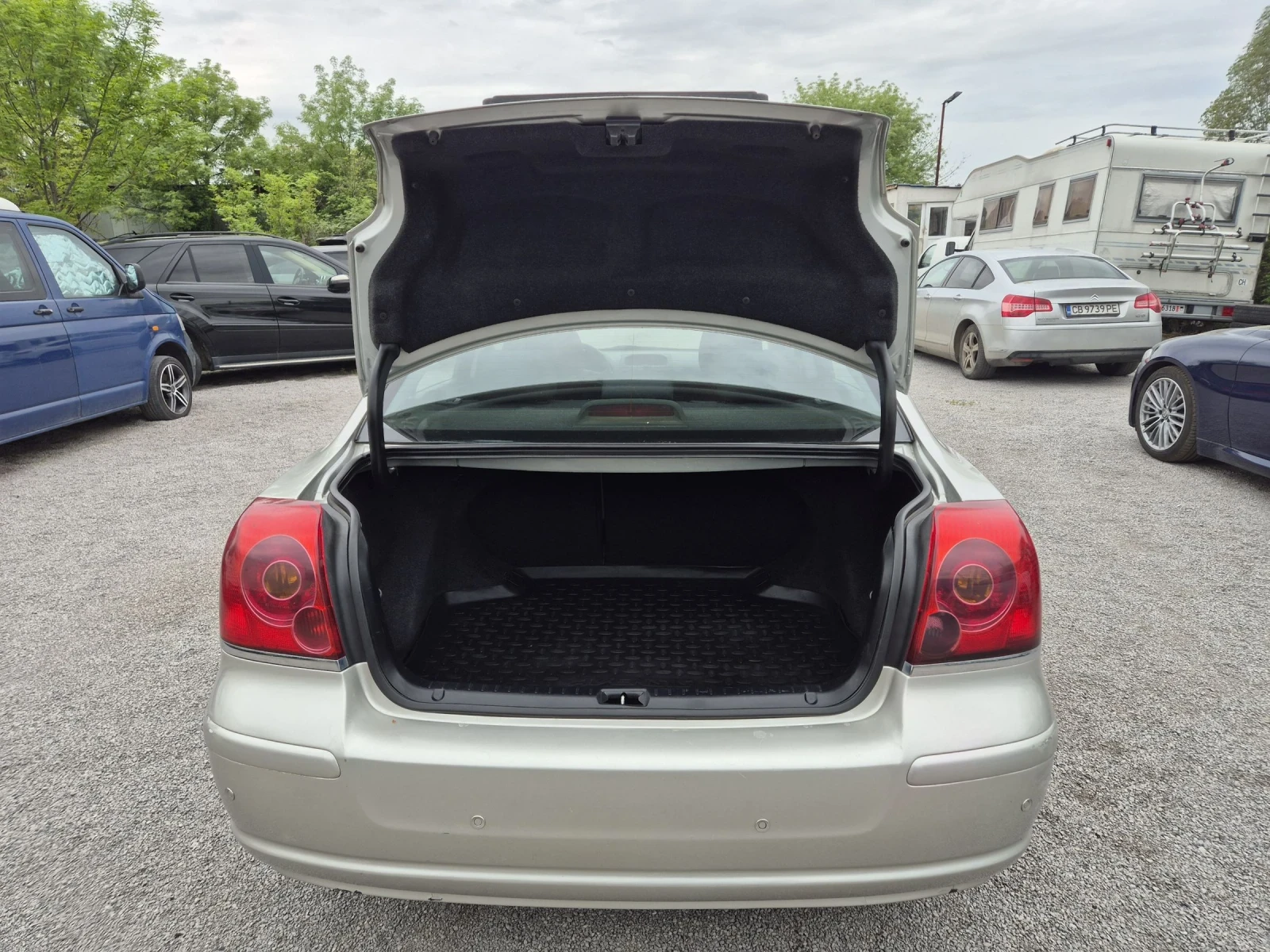 Toyota Corolla 2.0i | Mobile.bg � ����������� 12