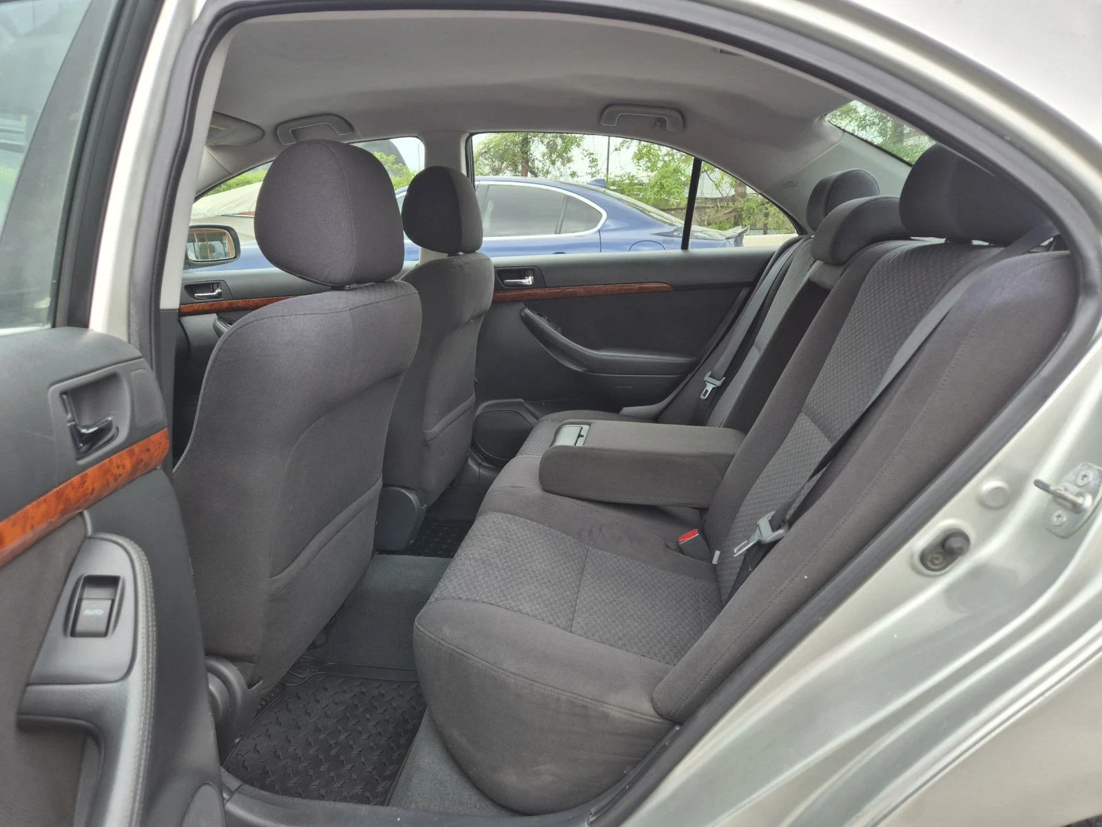 Toyota Corolla 2.0i | Mobile.bg � ����������� 9