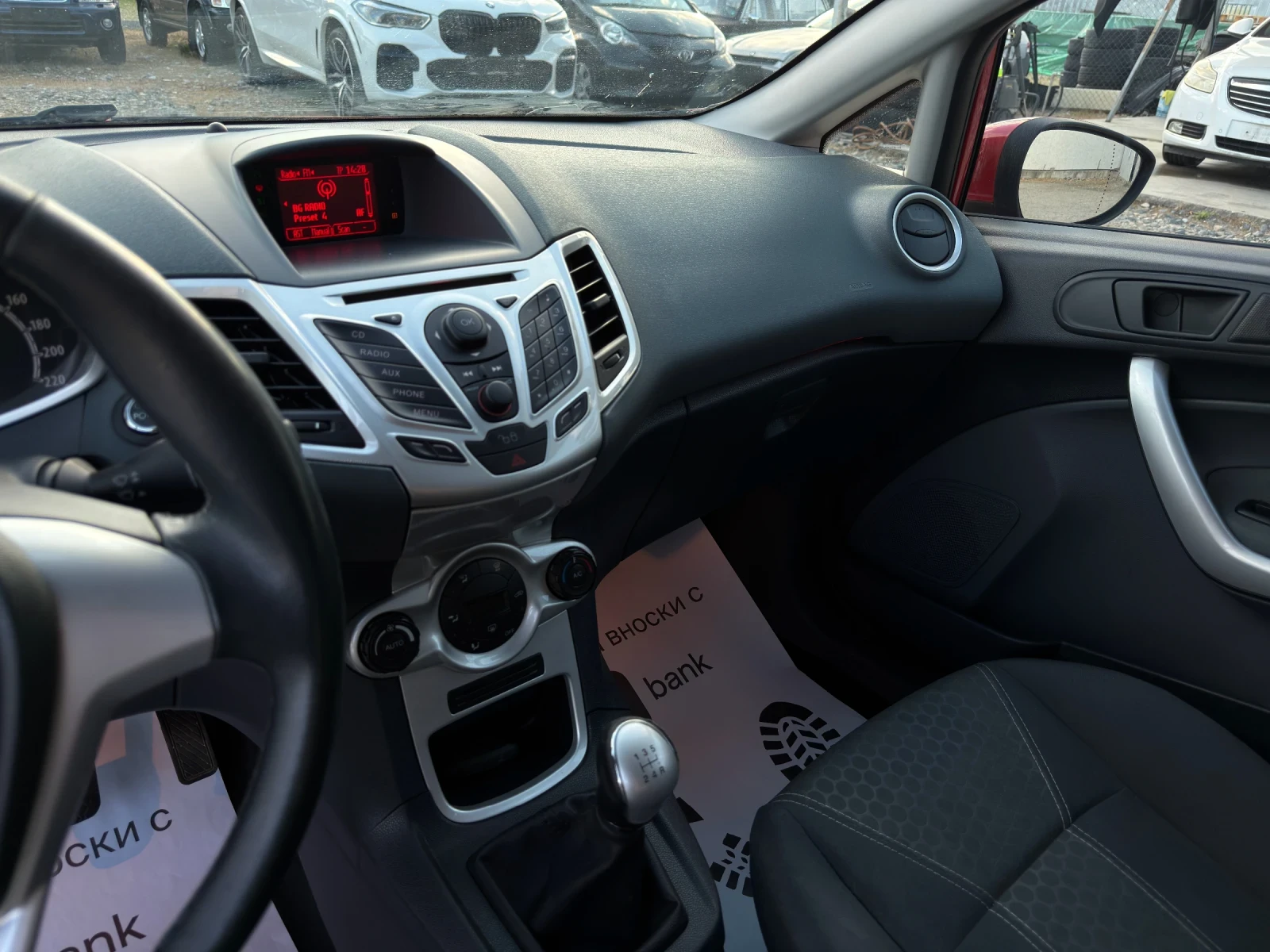 Ford Fiesta 1.4TDCI-70к.с./ Парктроник/ Климатроник/ EURO5A, снимка 16 - Автомобили и джипове - 54582027