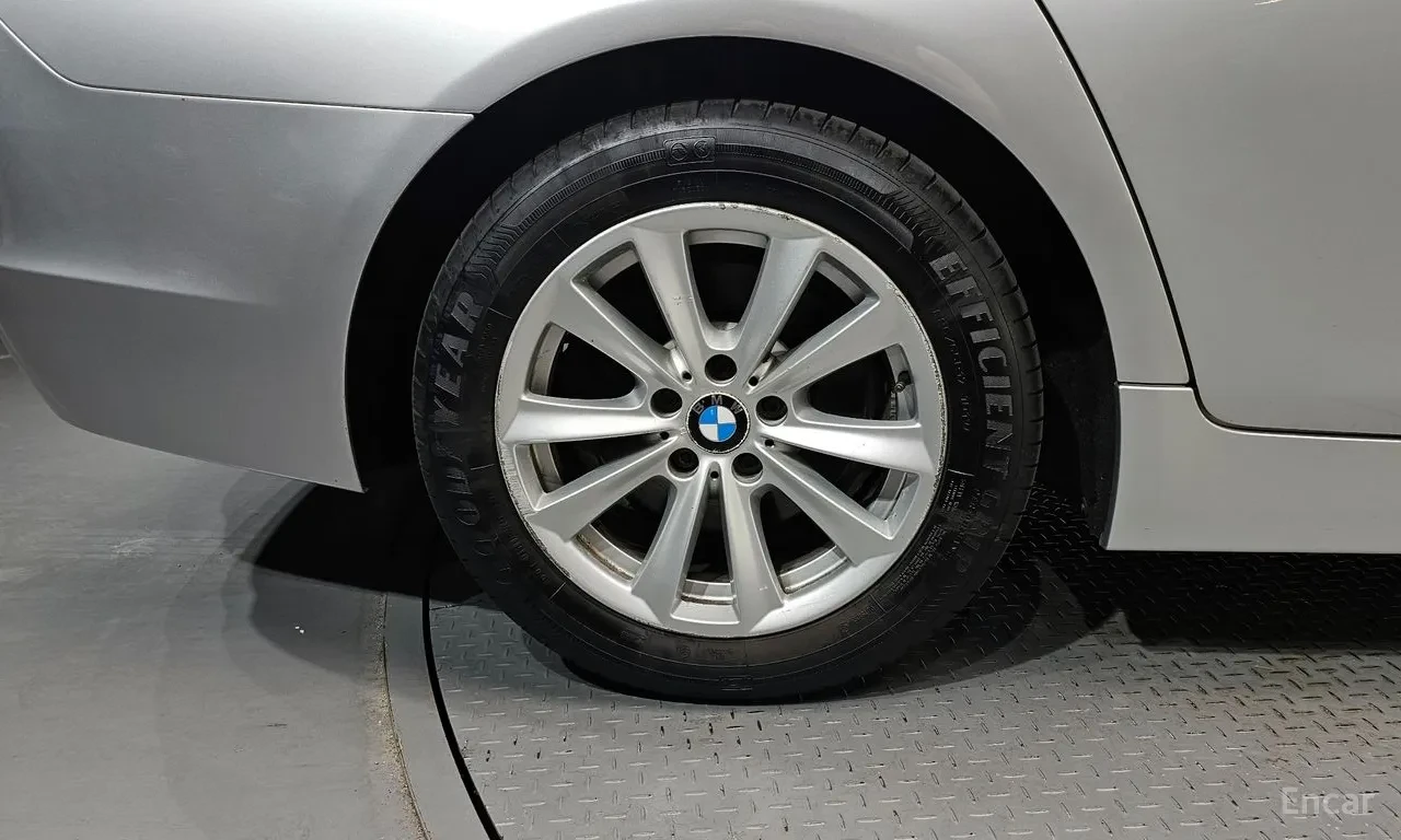 BMW 520, снимка 5 - Автомобили и джипове - 54650527