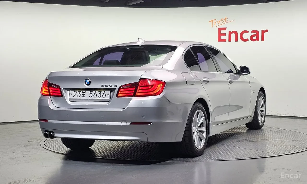 BMW 520, снимка 2 - Автомобили и джипове - 54650527