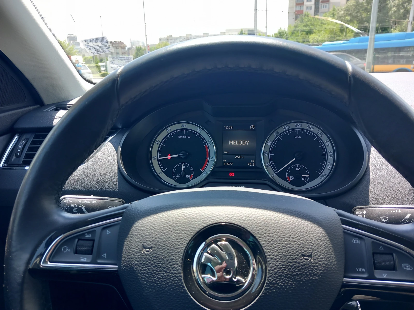 Skoda Octavia 1.5TSI / 6MT VISION, снимка 12 - Автомобили и джипове - 54763385