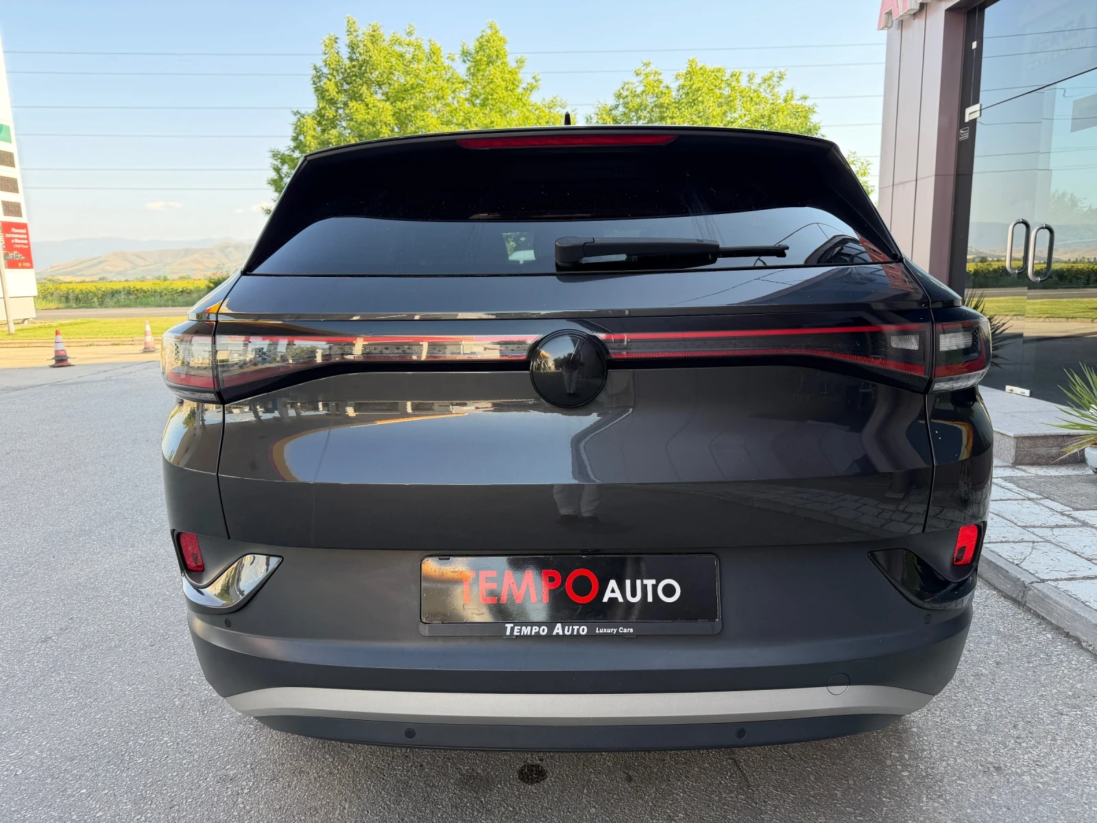 VW ID.4 82KW-1st EDITION-КОЖА-АЛКАНТАРА-CAM, снимка 5 - Автомобили и джипове - 55096851