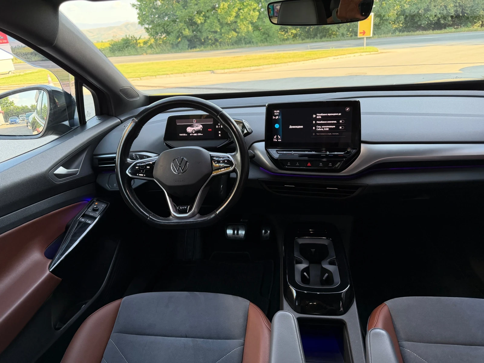 VW ID.4 82KW-1st EDITION-КОЖА-АЛКАНТАРА-CAM, снимка 13 - Автомобили и джипове - 55096851