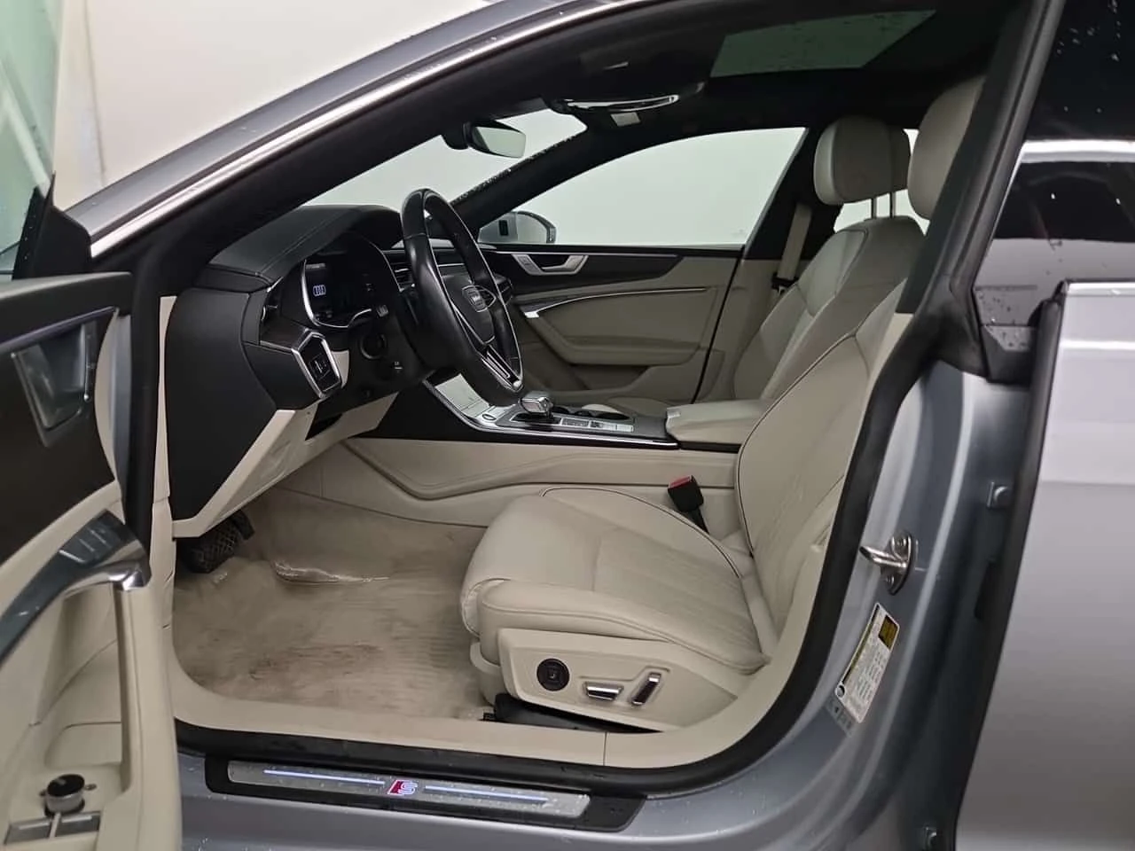 Audi A7 SPORTBACK TECHNIK| B&O| MASSAGE| HUD| 2 КЛЮЧА , снимка 8 - Автомобили и джипове - 55278386