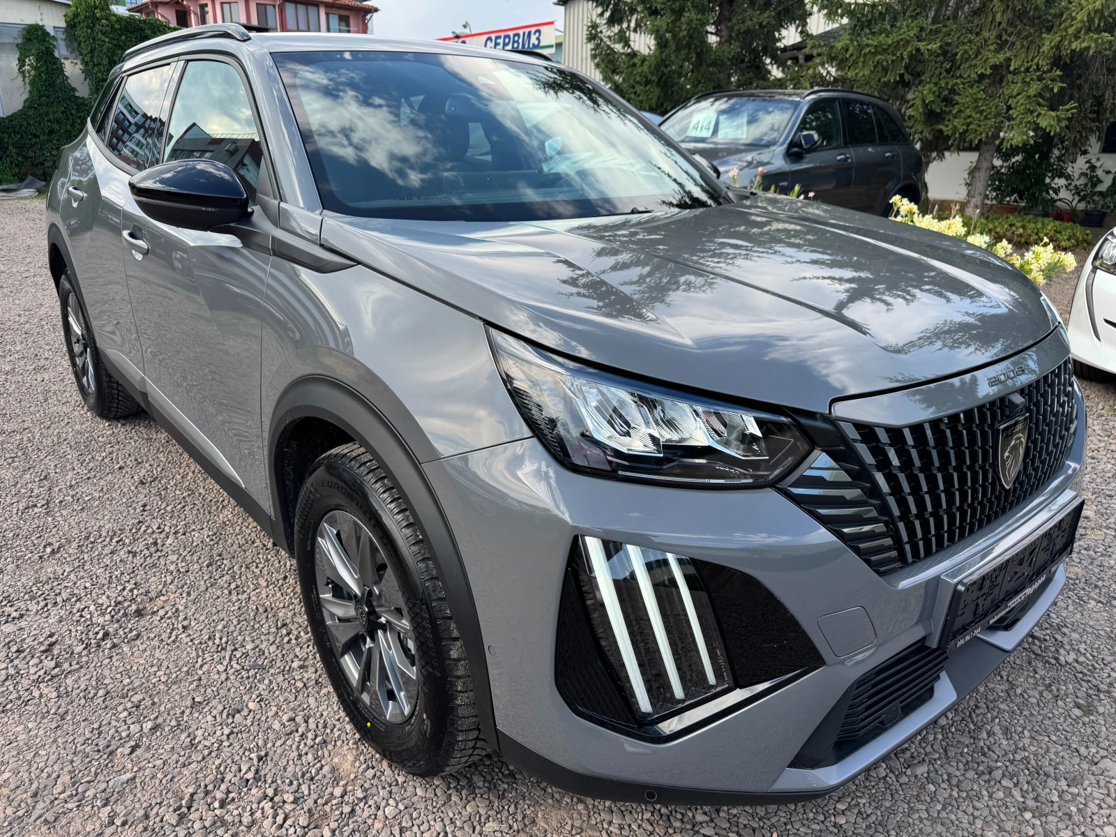 Peugeot 2008 1.2 PT Allure Premium, снимка 8 - Автомобили и джипове - 55325698
