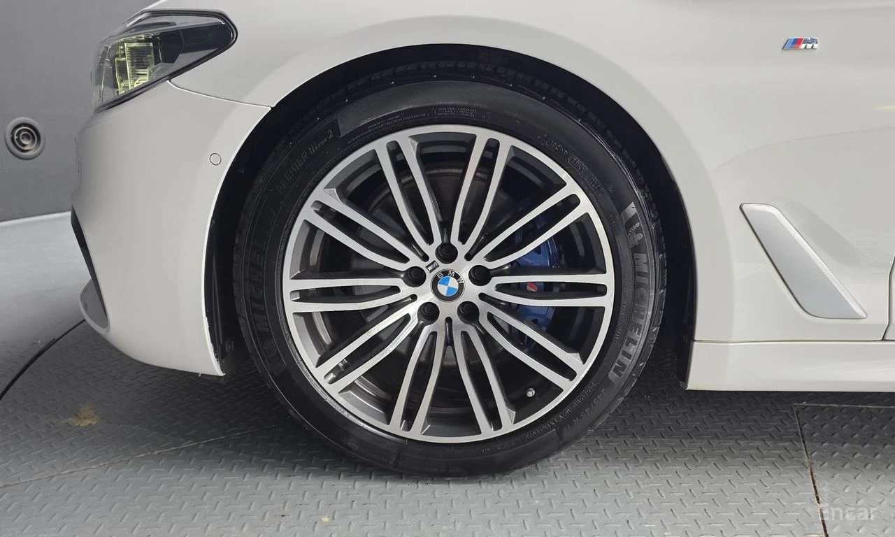 BMW 530 ПОДГРЕВИ * ПАНО * HEAD-UP * АВТОКРЕДИТ , снимка 6 - Автомобили и джипове - 55363905