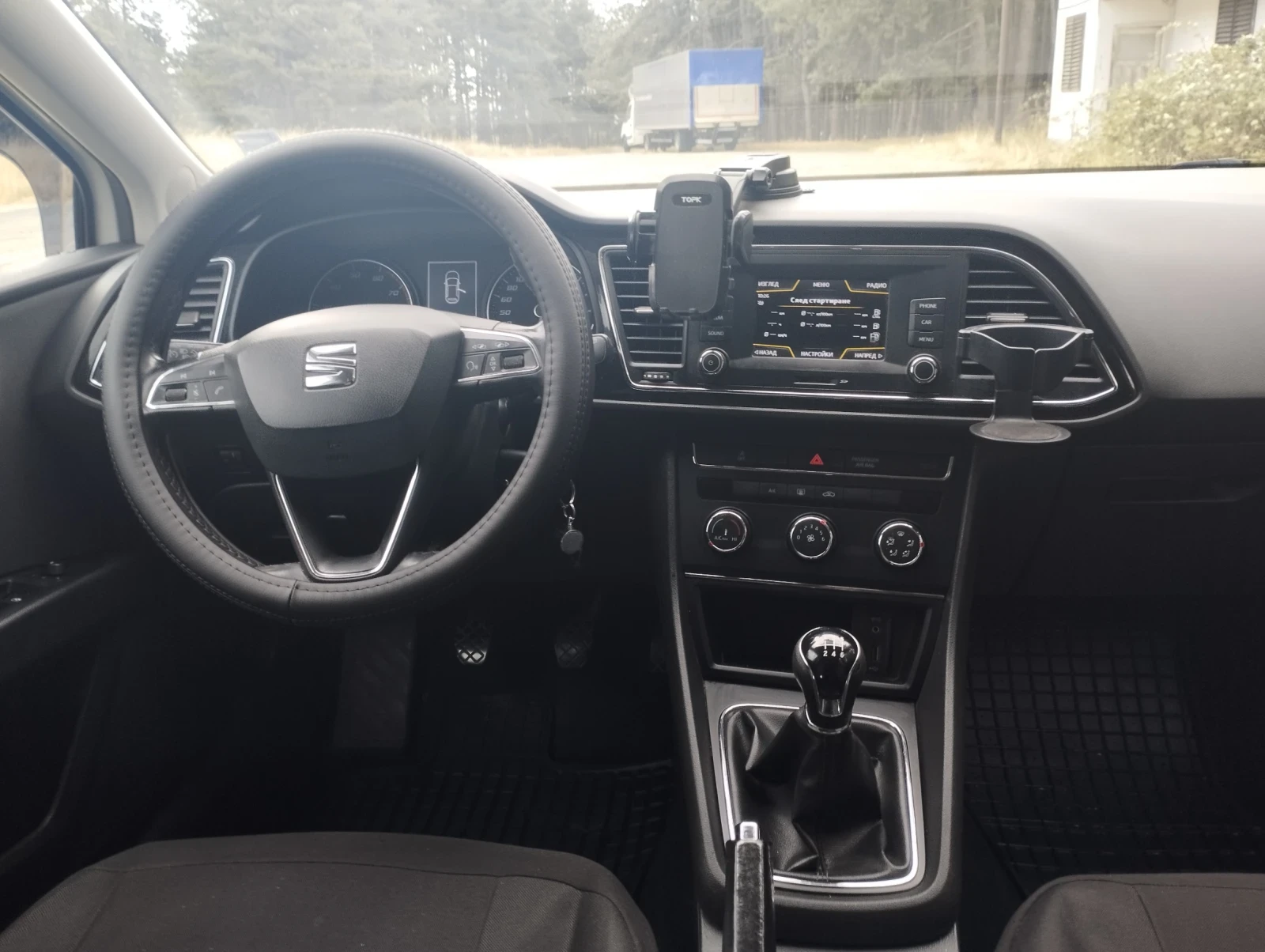 Seat Leon, снимка 10 - Автомобили и джипове - 55601372