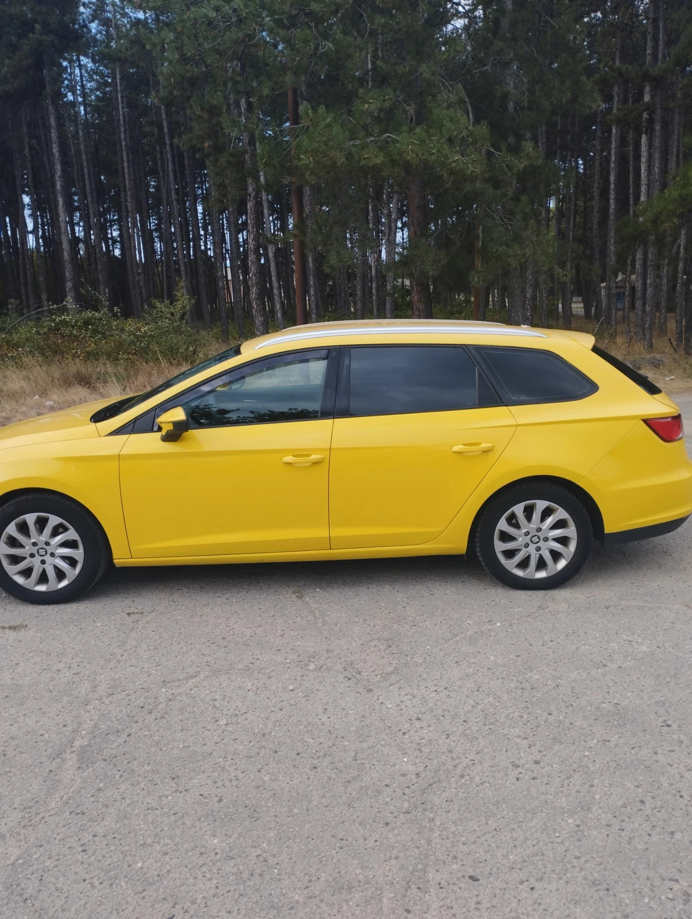 Seat Leon, снимка 3 - Автомобили и джипове - 55601372