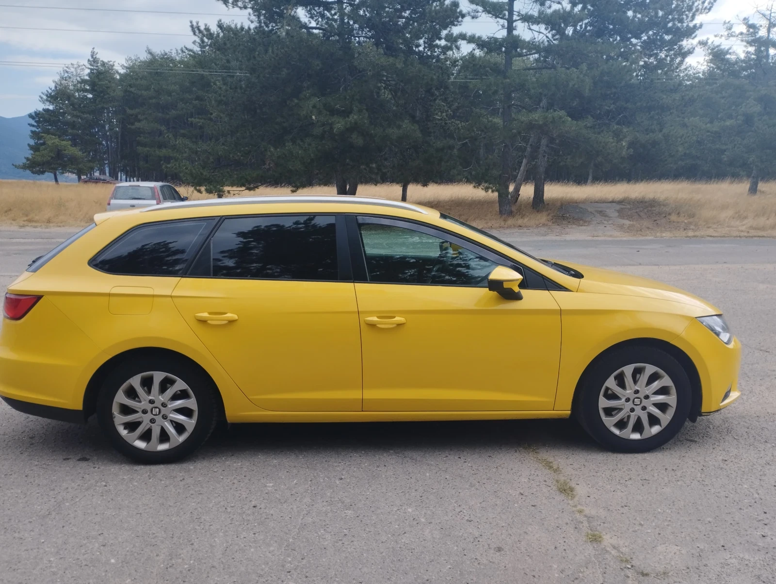 Seat Leon, снимка 8 - Автомобили и джипове - 55601372
