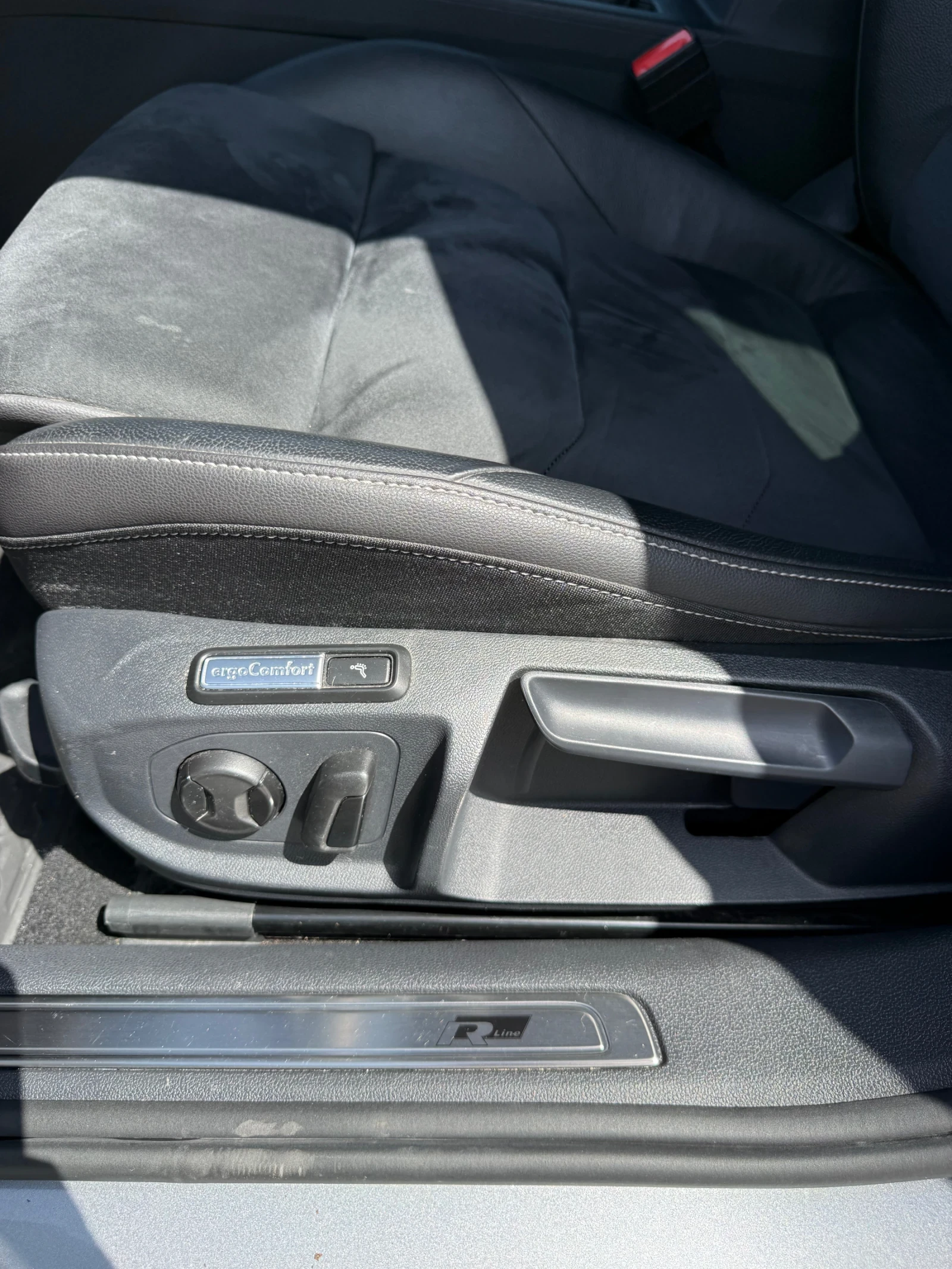 VW Arteon R-Line 2.0 TSI 190 к.с, снимка 13 - Автомобили и джипове - 55876061