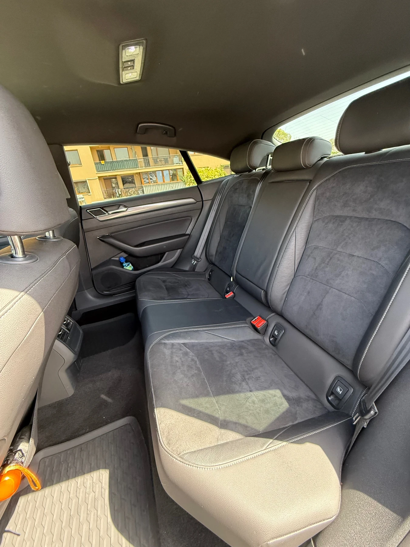 VW Arteon R-Line 2.0 TSI 190 к.с, снимка 8 - Автомобили и джипове - 55876061