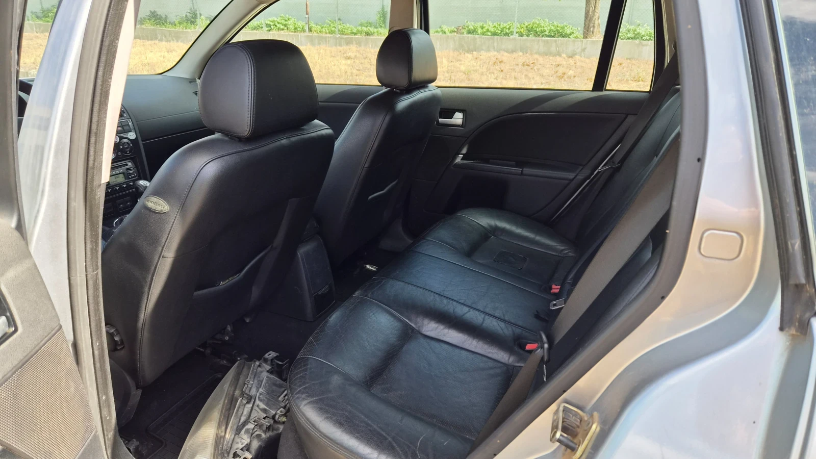 Ford Mondeo 2.0tdci Ghia климатроник ГО, снимка 6 - Автомобили и джипове - 56271474