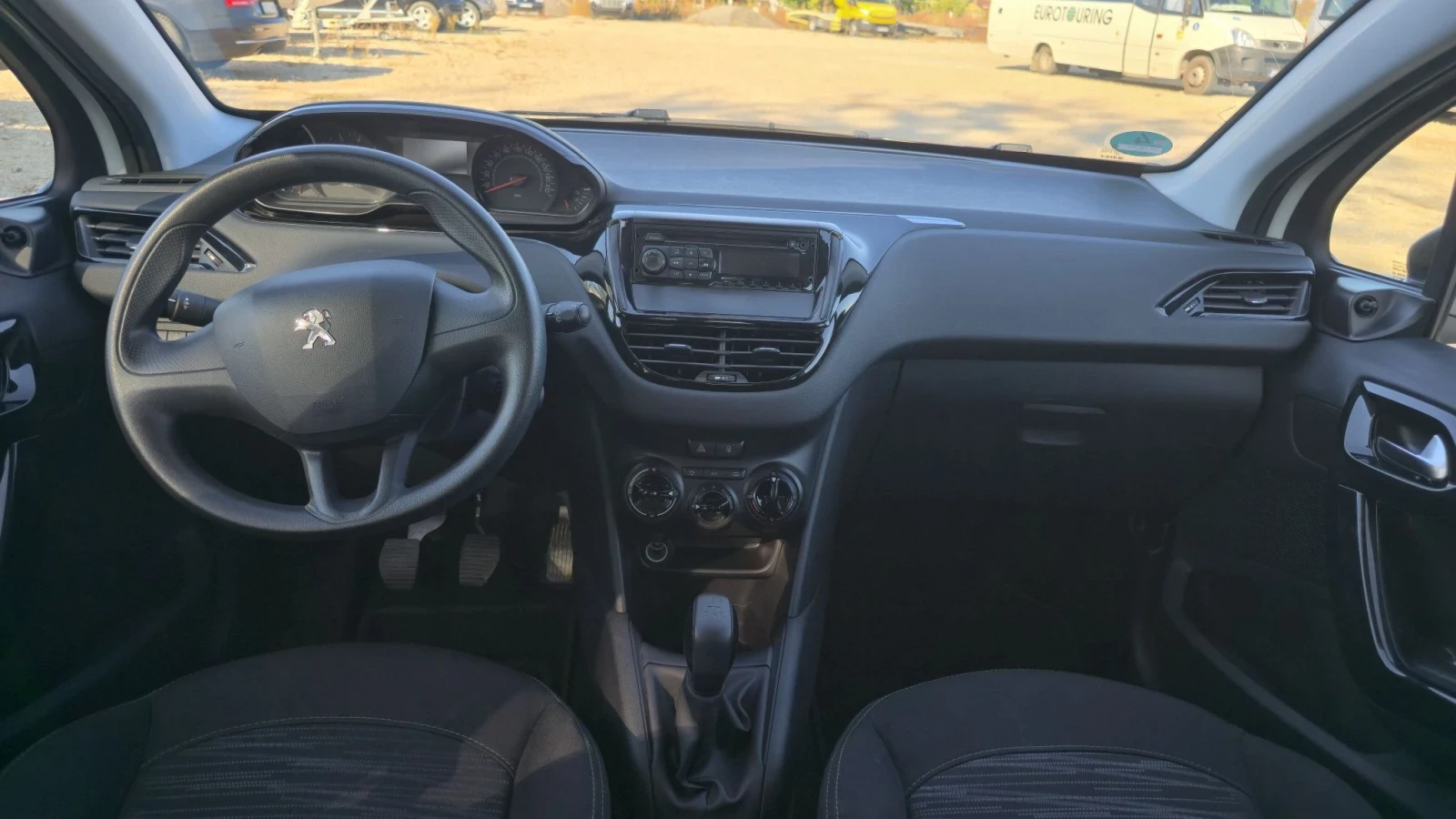 Peugeot 208 1.0 VTi, снимка 6 - Автомобили и джипове - 56642827