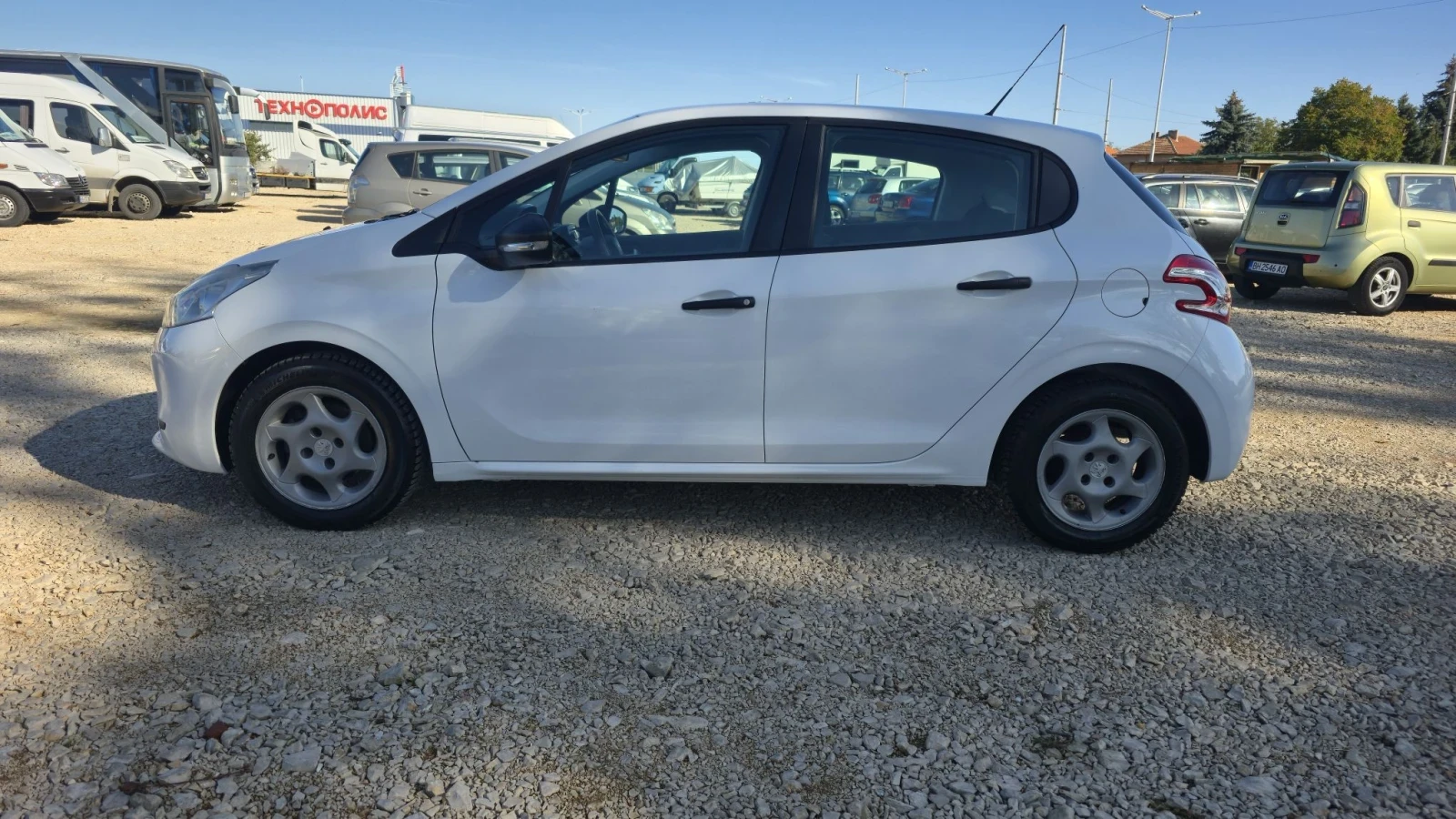 Peugeot 208 1.0 VTi, снимка 2 - Автомобили и джипове - 56642827