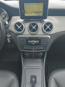 Mercedes-Benz GLA 220 4 MATIC, КОЖА, NAVI, PANORAMA, LED, снимка 13