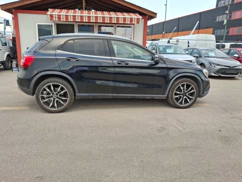 Mercedes-Benz GLA 220 4 MATIC, КОЖА, NAVI, PANORAMA, LED, снимка 4 - Автомобили и джипове - 48679519