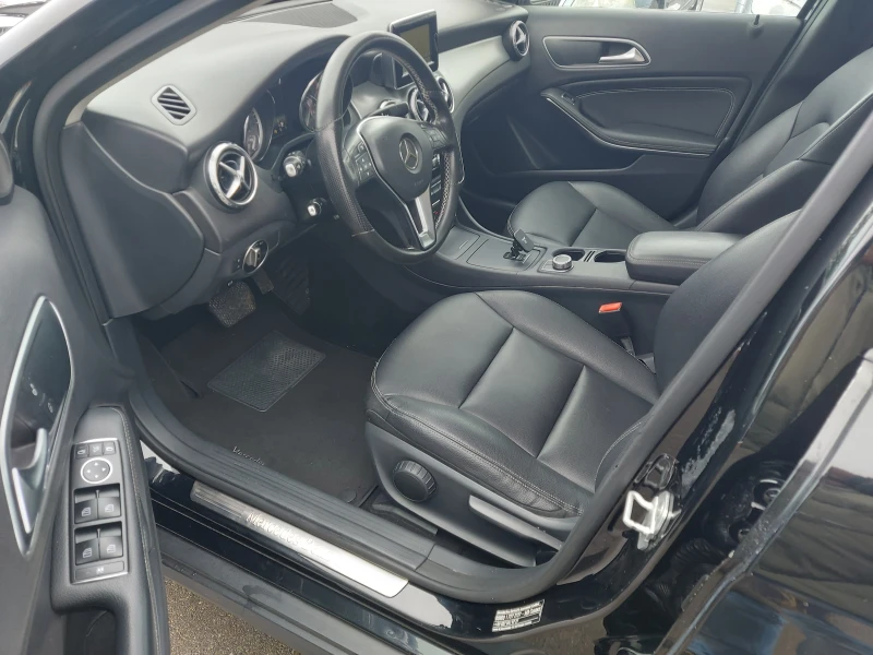 Mercedes-Benz GLA 220 4 MATIC, КОЖА, NAVI, PANORAMA, LED, снимка 7 - Автомобили и джипове - 48679519