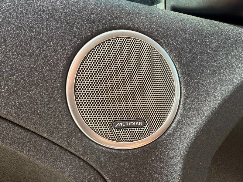 Land Rover Range Rover Evoque 6 МЕСЕЦА ГАРАНЦИЯ!!2.0i 240к.с. Автоматик/Панорама, снимка 17 - Автомобили и джипове - 51603491