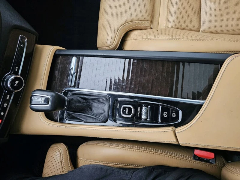Volvo Xc90 T6 INSCRIPTION* BOWERS AND WILKINS* 360 CAM* ПАНО, снимка 8 - Автомобили и джипове - 53494954