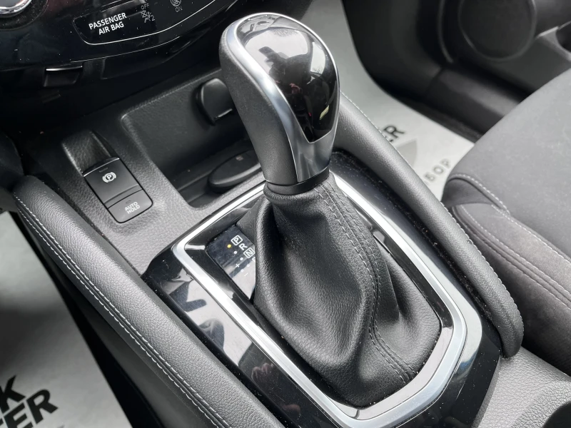 Nissan Qashqai DDT 160 HP DCT N-CONNECTA, снимка 15 - Автомобили и джипове - 53570883