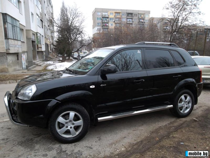 Hyundai Tucson газов инжекцион, снимка 1 - Автомобили и джипове - 47215547